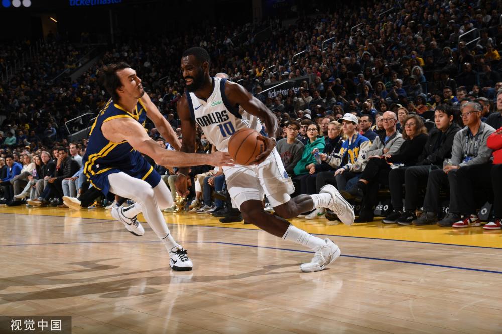 他在与苏格 他在与苏格